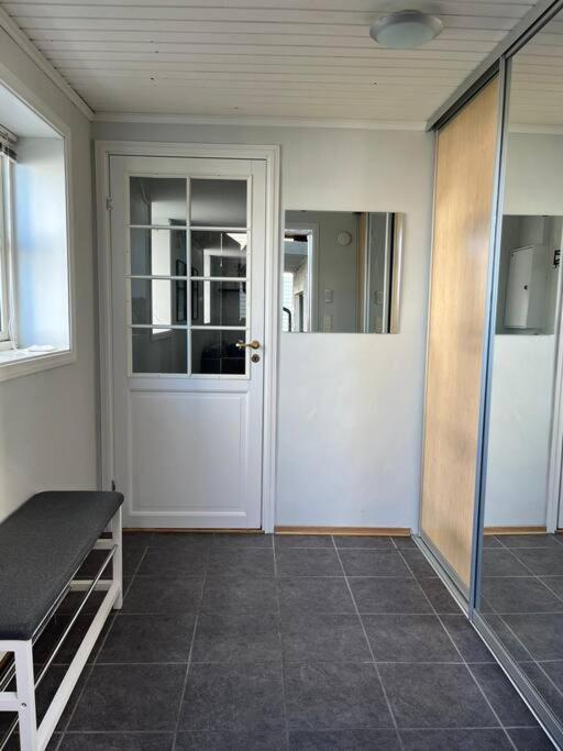 Cozy Ground Floor Apartment Тромсё Экстерьер фото